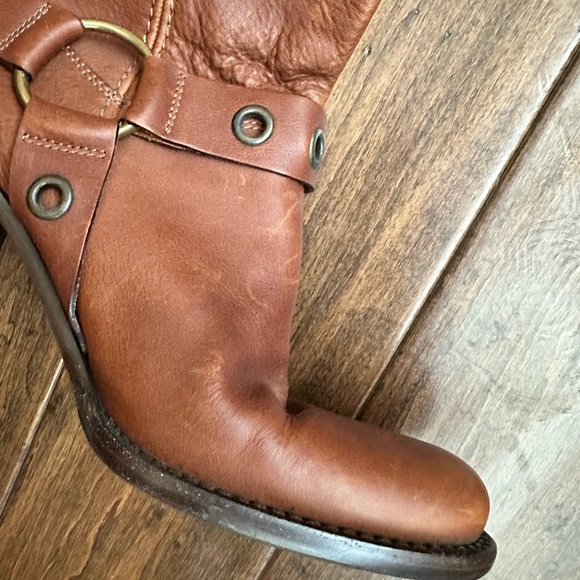 GORGEOUS ITALIAN MADE TAN HARNESS ENGINEER BOOTS - Picture 7 of 10